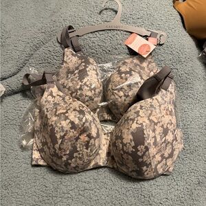 Cacique Women's Floral Pattern Bra - Gray and Cream